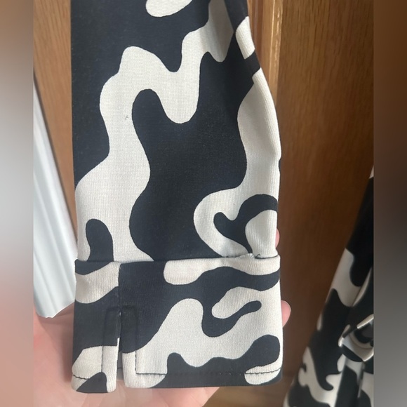 Diane Von Furstenberg Silk Wrap Dress Abstract Camo Print Size 0 - Picture 6 of 12